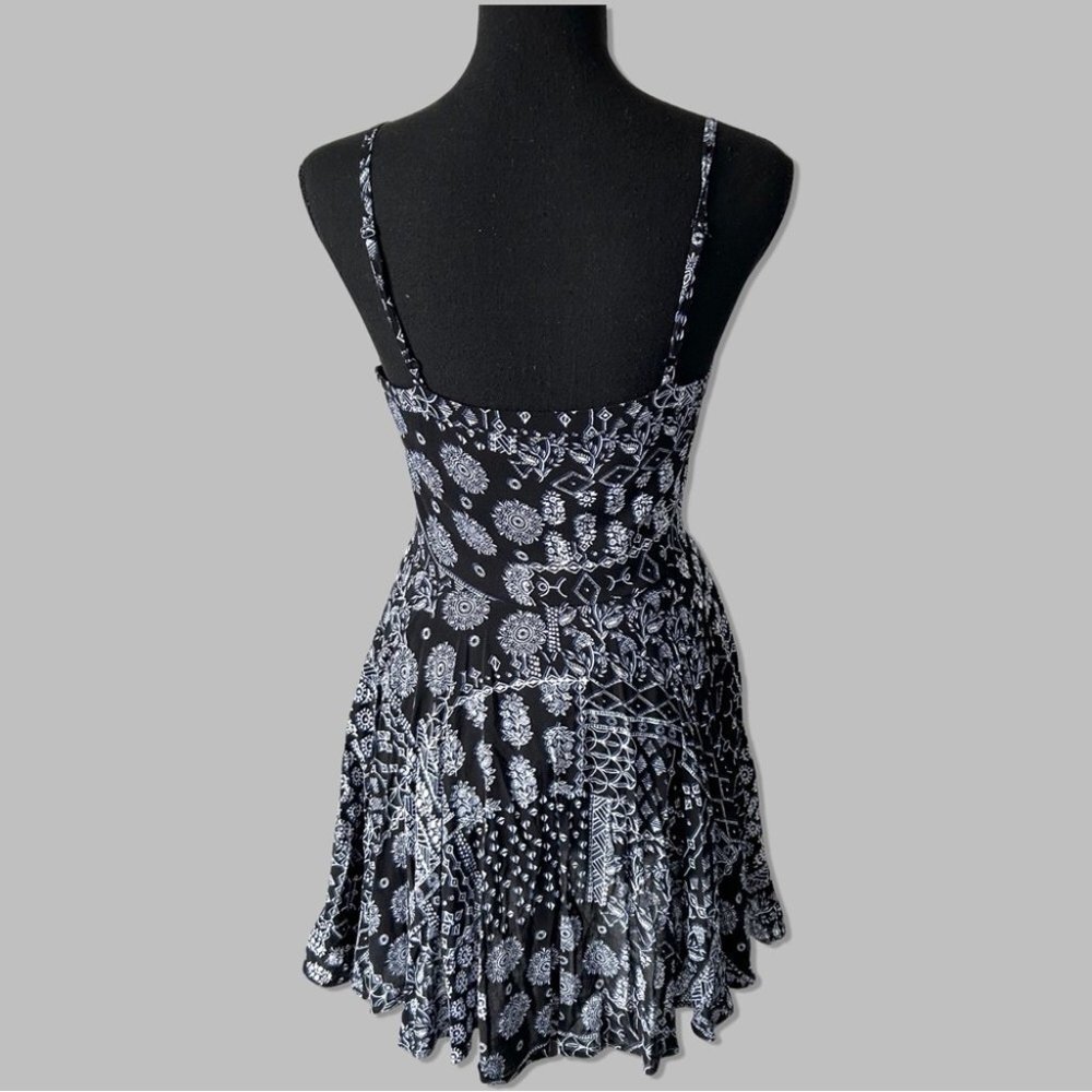 Talula Floral Fit & Flare Spaghetti Slip Dress - Picture 3 of 14